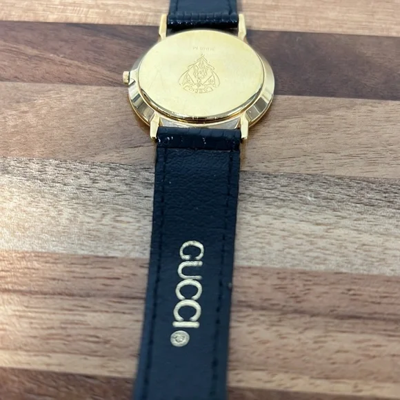 Gucci unisex watch gold plated - Picture 7 of 13